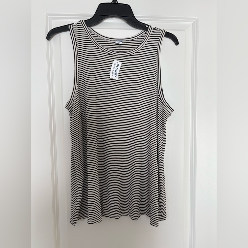 NWT old navy black & white striped layering tank top medium soft basic crewneck